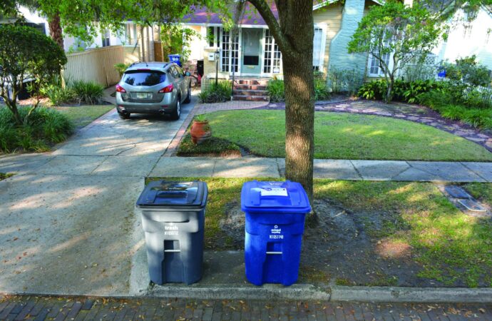 Curbside Junk Pickup-Palm Beach Junk Removal and Trash Haulers